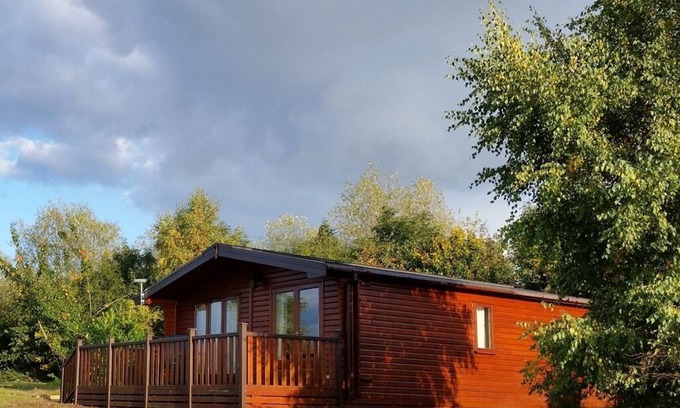 West Barkwith Otro | The Log Cabin Glebe Farm