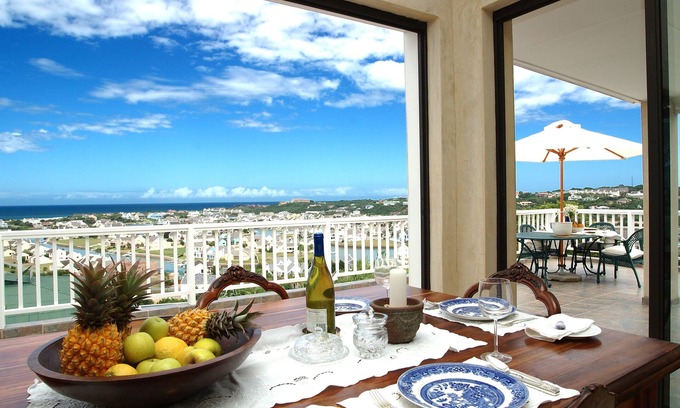 West Bank Casa | The Lookout Guest House
