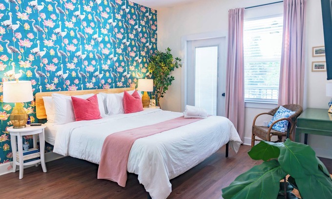 Pleasant Street Casa | The Lotus Suite. Newly Built, Upscale, Central