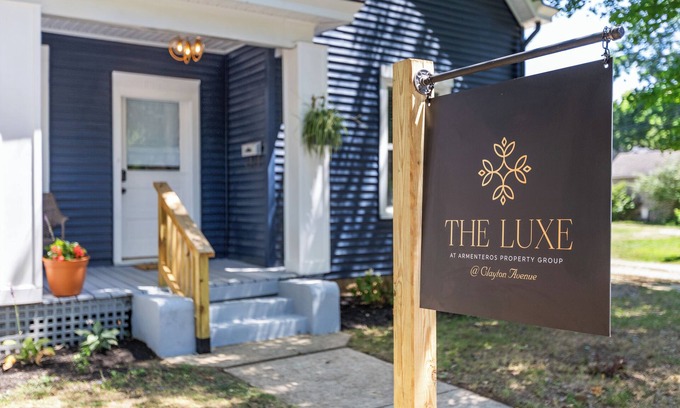 Georgetown Casa | The Luxe/Hot Tub/Private Bar/ 12 Min to Horse Park