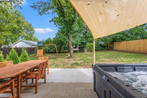 Georgetown Casa | The Luxe/HotTub/Playground/12min KHP/30min Ark