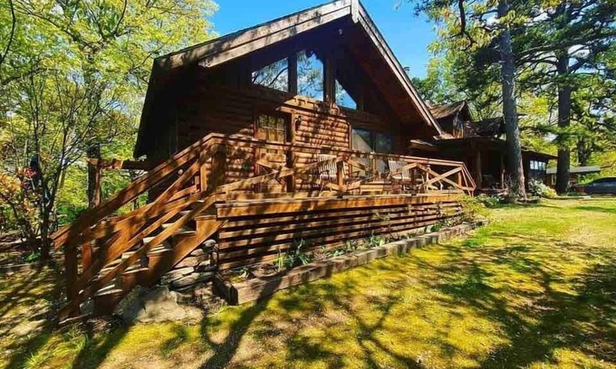 Eureka Springs Cabina | La cabaña de lujo en Bear Mountain Log Cabins