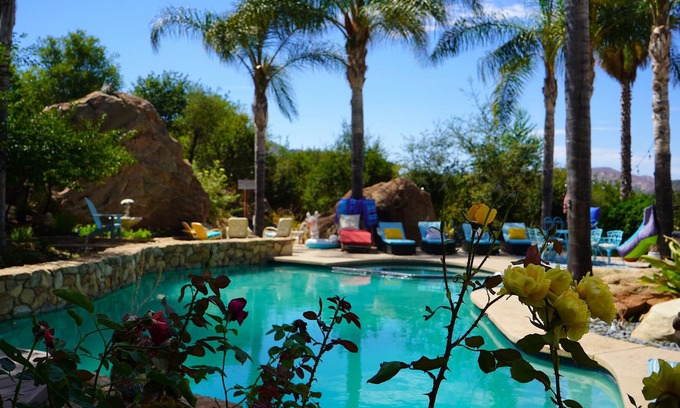 Calabasas Cabaña | The Malibu Retreat Guest House