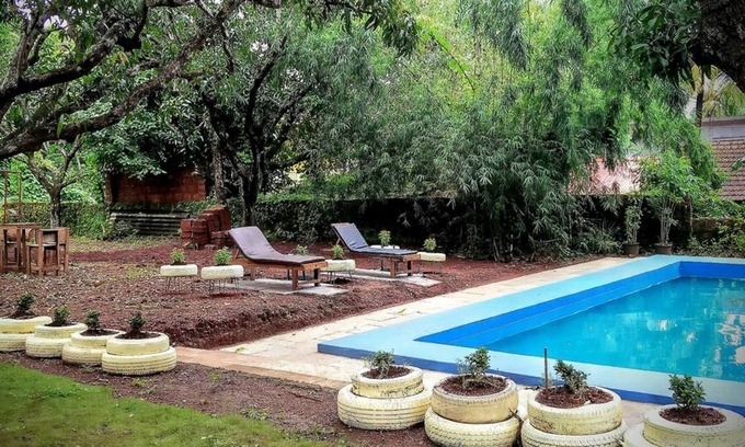 Mandrem Villa | LA CASA MANDREM. Permanecer. Comer. Bebida. Alegre.