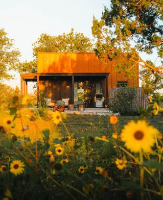 Stonewall Cabina | The Martinsburg