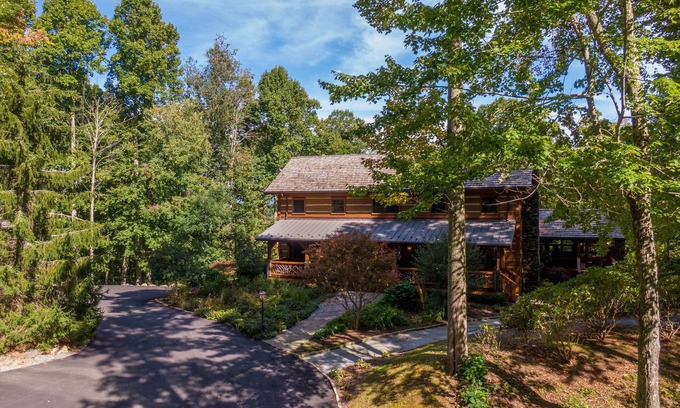 Banner Elk Casa | The Matney Ridge Estate- home with hot tub and firepit