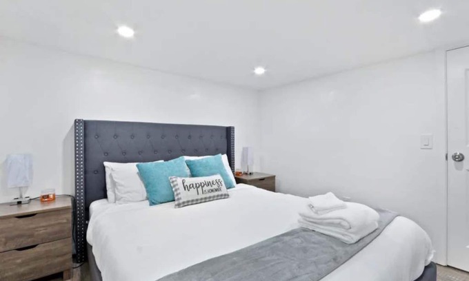 Huntington Park Apartamento | The Metro Loft Hideout