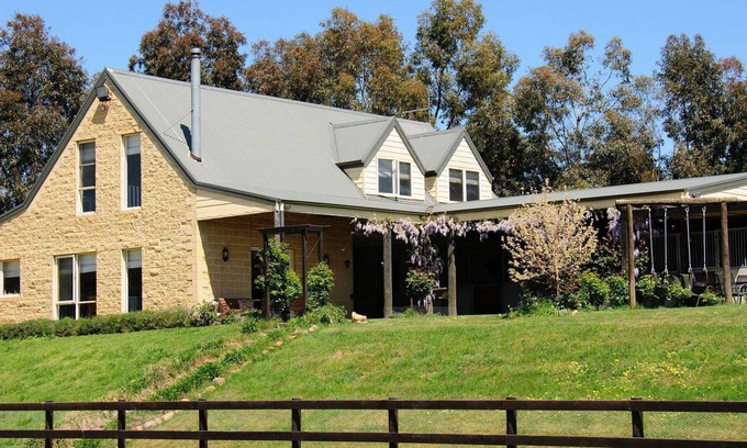 Moranding Casa | Los Mews - Charan Hills