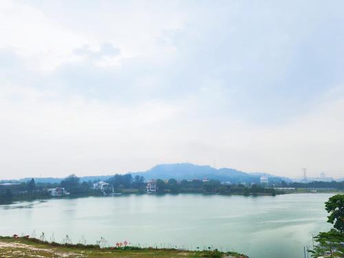 Seri Kembangan Apartamento | The Mines The Heritage Blissful Studio