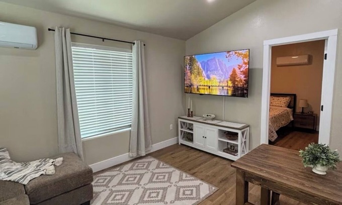 Raisin Casa | The Mini Stone House - 2-bedroom house near Airport.