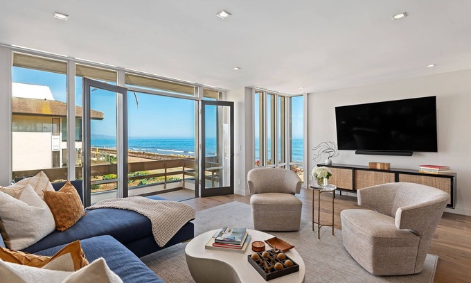 Montecito Condominio | The Modern at Bonnymede - Exceptional Elegance at Hammonds Beach