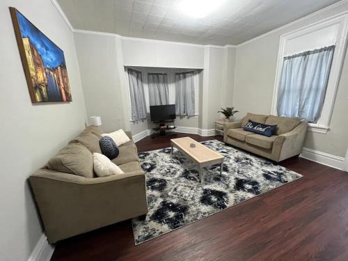 Uniontown Apartamento | The Modern Victorian