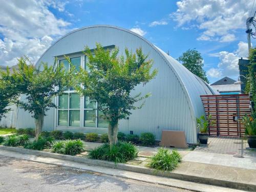 Bywater Casa | The Moon Quonset Hut Vacation Rental Heated & Chilled Pool