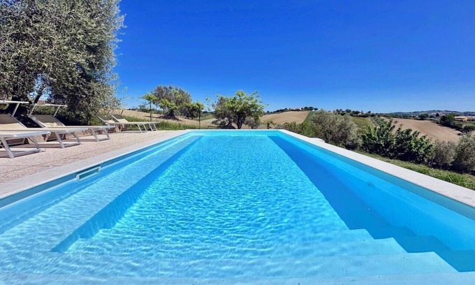 Bettolelle Casa | the Mulberry on the hills of Senigallia a stone's throw from the sea