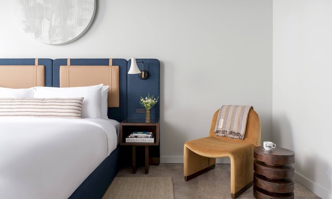 Near West Side Apartamento | The Neighborhood Hotel - Little Italy One Bedroom - ADA