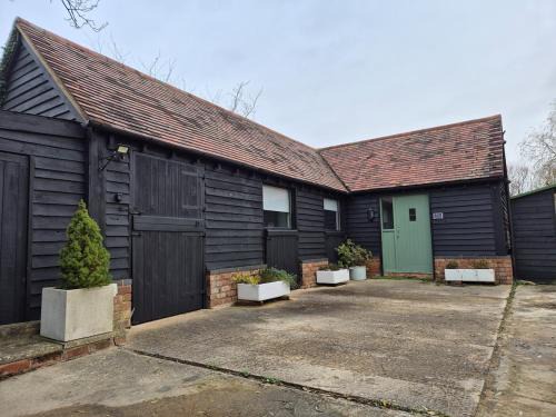 Gawcott Casa | The Nook, 1 Bedroom Cottage with Indoor Fireplace