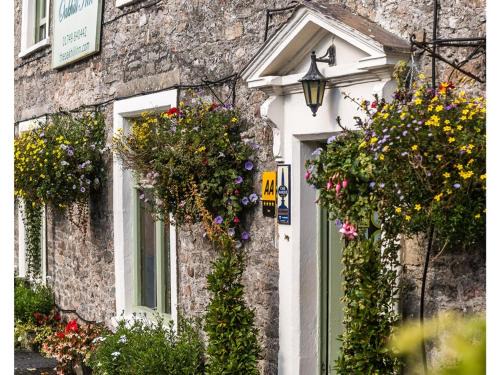 Oakhill Hotel | The Oakhill Inn