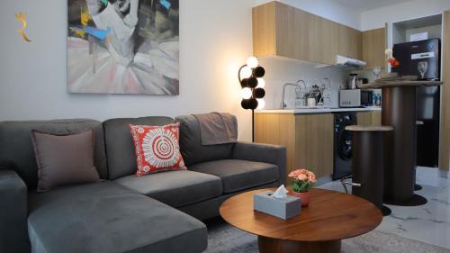 Masdar City Apartamento | The Oasis Shore 1BR - Tranquil Getaway Near Masdar Park & City Centre Mall