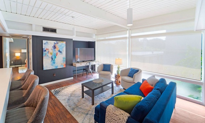 Dawson Apartamento | The Obsidian by Lodgewell - Precious Gem on South Congress