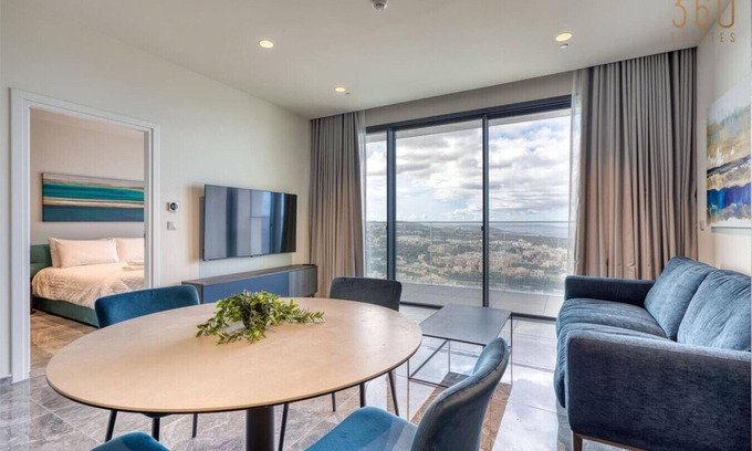 Paceville Apartamento | The Official Mercury Suites - 22nd Floor w/Pool