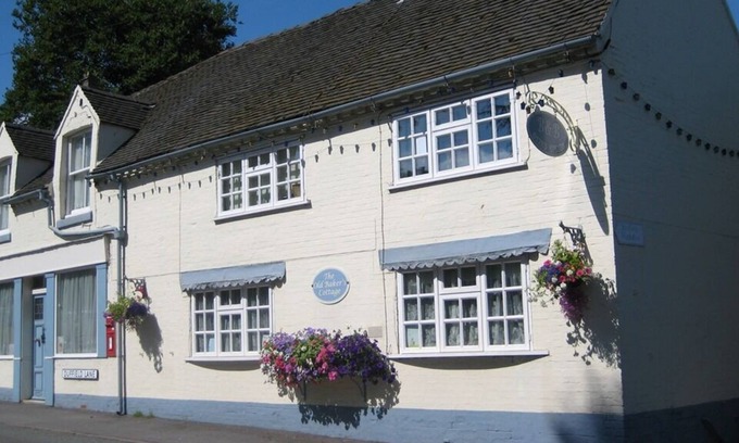King's Bromley Cama Y Desayuno | The Old Bakers Cottage B&B
