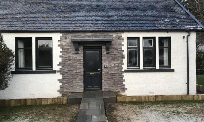 Barcaldine Casa | The old School house countryside bungalow