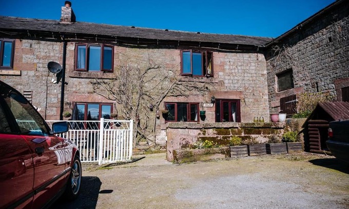 Leek Casa | The Old Stable at Blackshaw Farm