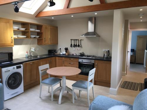 Hinton Charterhouse Casa | The Old Stables
