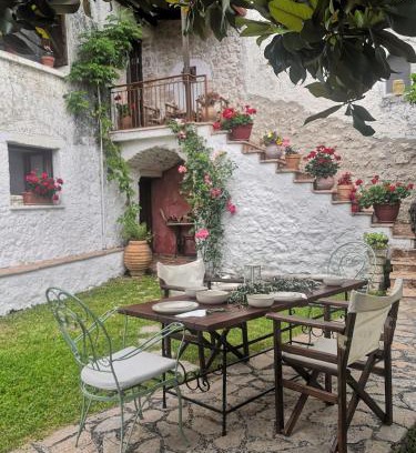 Paramythia Casa | The old stone house