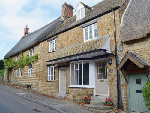 Hook Norton Casa | The Old Sweet Shop
