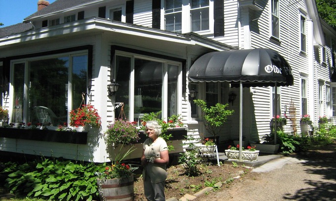 Sandy Cove Cama Y Desayuno | The Olde Village Inn