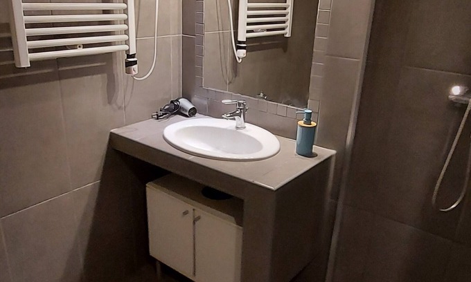 Corvin negyed Apartamento | The Only Way Is Up!