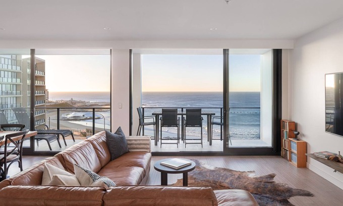 Newcastle Apartamento | The Outlook - 3 bedroom apartment overlooking Newcastle Beach