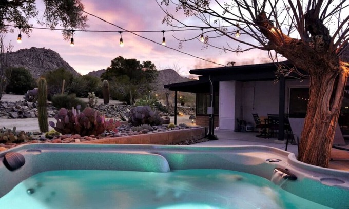 Panorama Heights Casa | The Outpost Joshua Tree: Hot Tub, GameRoom, JTNP