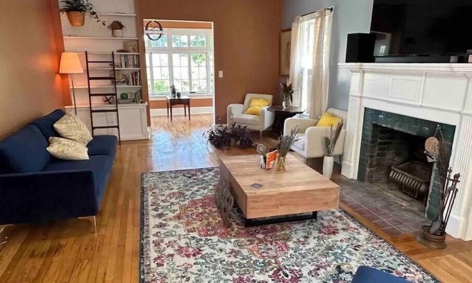 Newburgh Casa | The Overlook 350- Where Family and Friends Retreat