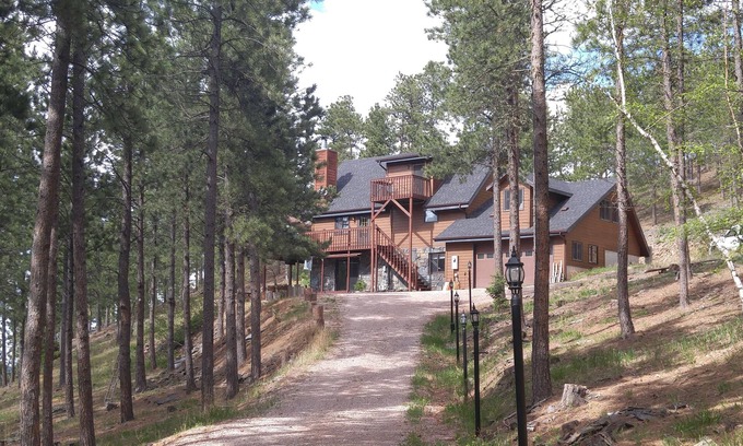 Rapid City Casa | The Owl's Nest, Black Hills Vacation Home ubicado en Central Black Hills