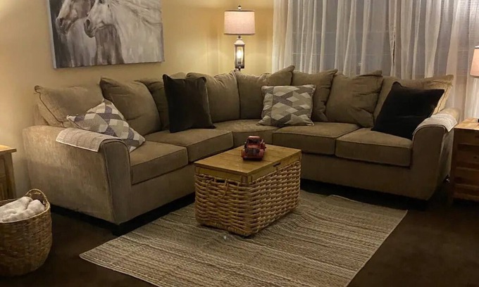 Ashland Casa | The Paddock Home