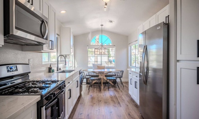 North Las Vegas Casa | The Pagentry | Modern Home with a King Bed
