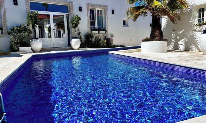 Alvito Casa | The Palm Tree House: Alentejo, Private swimming pool, 6 suites, Iconic Palm tree