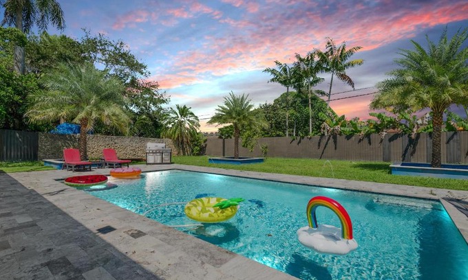 Cutler Bay Casa | The Palms/Big Pool/Foosball/Pool Table
