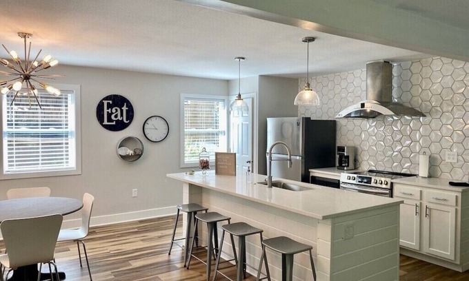 Parkville Casa | The Parkville Nook