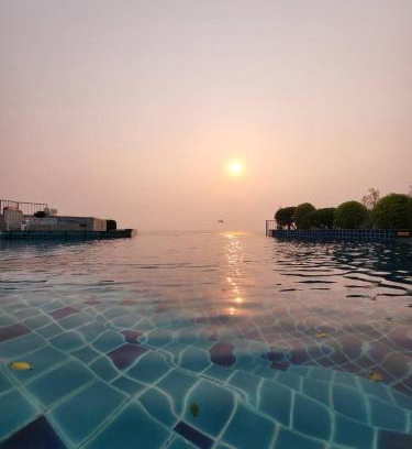 Saen Suk Apartamento | The patio condo Bang saen