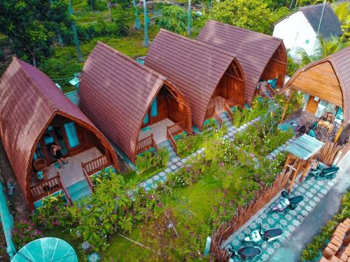 Sampalan Casa | The Peace Arta Bungalow