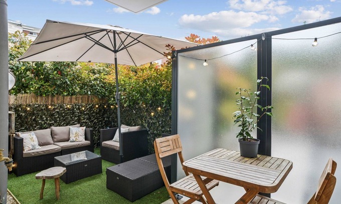 Suresnes Apartamento | The Peaceful - with terrace and private parking