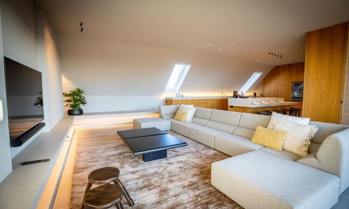 Cadzand-Bad Apartamento | The Penthouse Nami, Branding, Ultra Luxurious Japanese Design Sea View