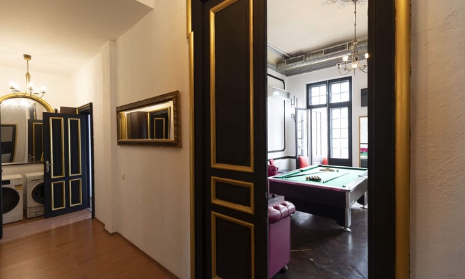 Bucharest City-Centre Villa | MEGA- LOFT BUCAREST