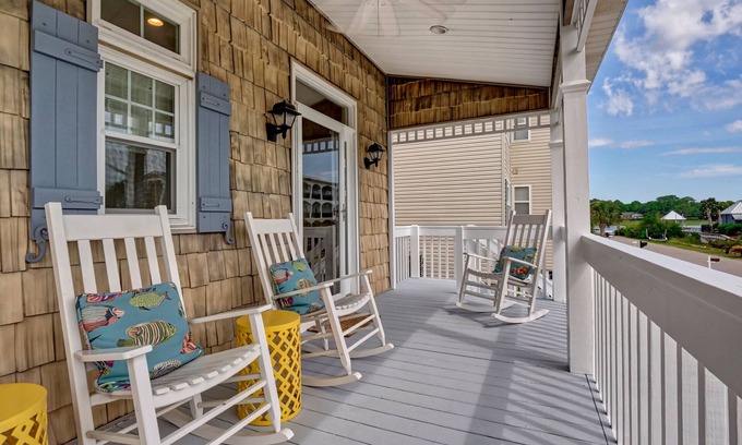 Ocean Isle Beach Cabaña | The Perfect Getaway! Dock, King Suite, Pet & Family Friendly