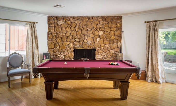 Burbank Casa | La escapada perfecta a un jardín encantado