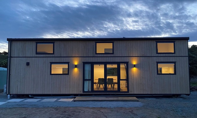 Surat Bay Cabina | The perfect Jacks Bay retreat