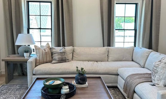 Orange City Condominio | The perfect setting right in downtown Orange City.